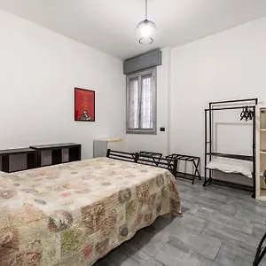 https://a-casa-di-mario.emilia-romagnahotels.net